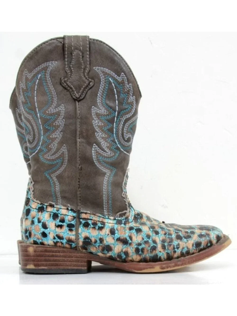 Roper faux leather