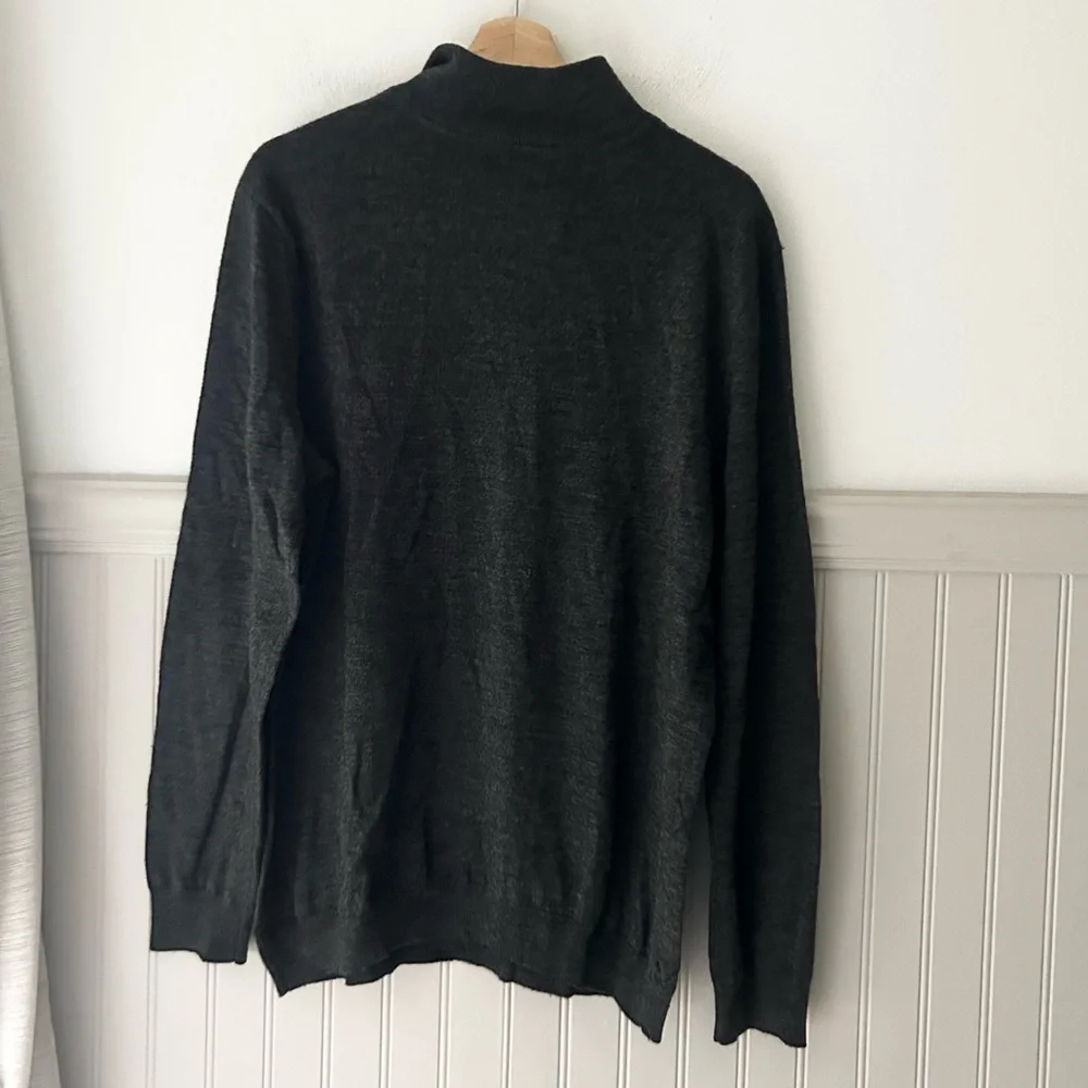 Banana Republic Men’s Large Dark Gray Wool Quarter-Zip Sweater 100% Wool