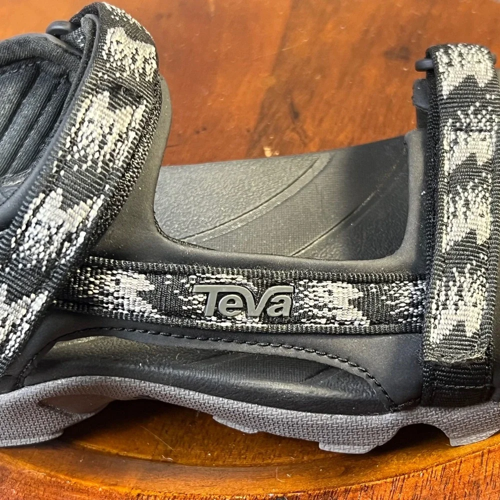 Teva adjustable tasport performance