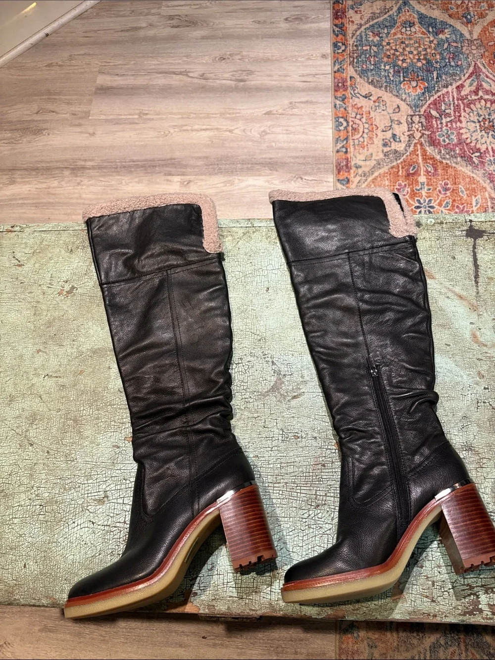 N/A vince camuto
