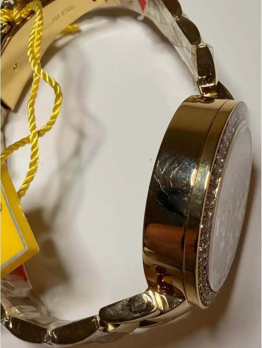 Disney stunning invicta