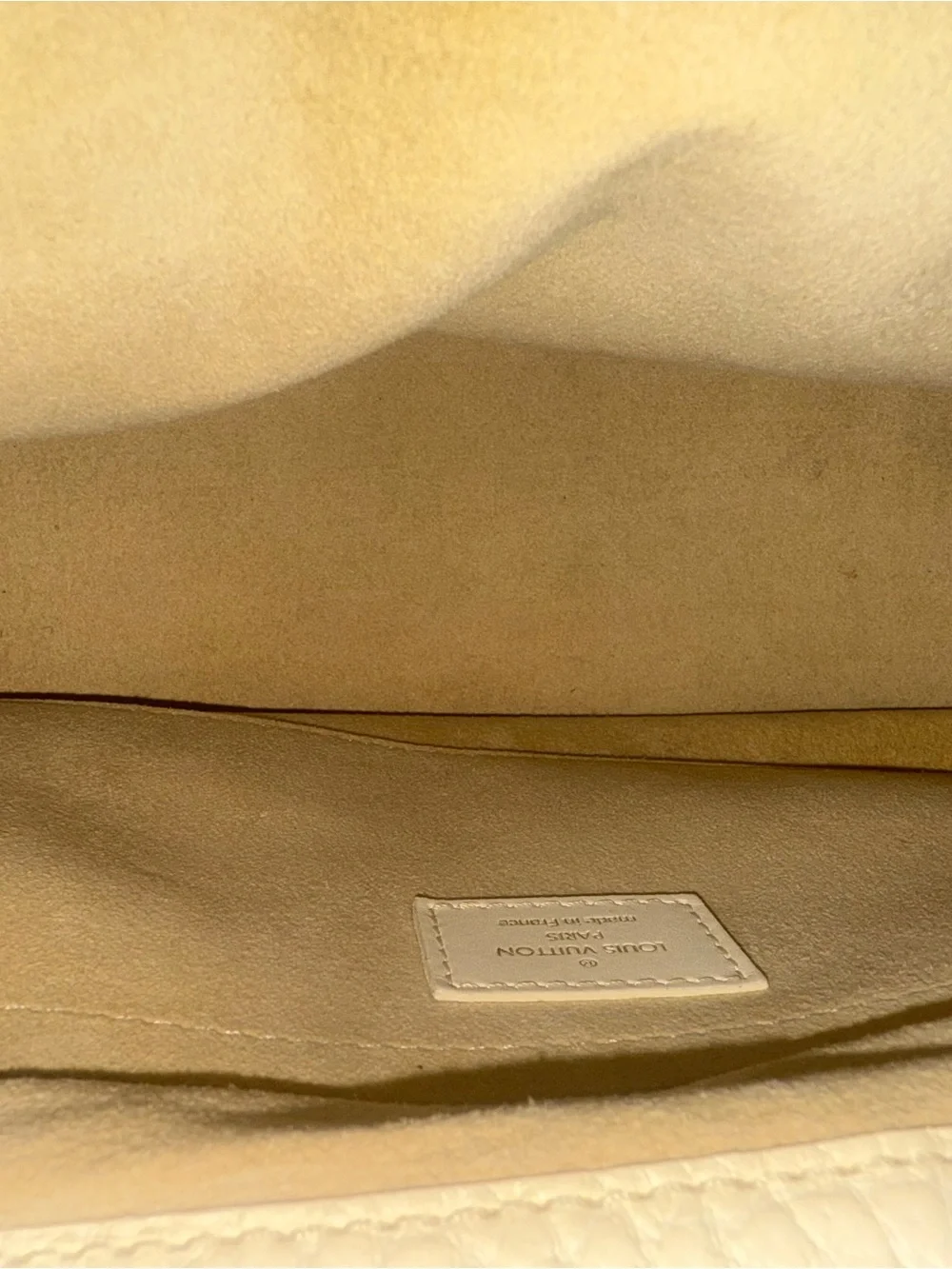 N/A authentic louis