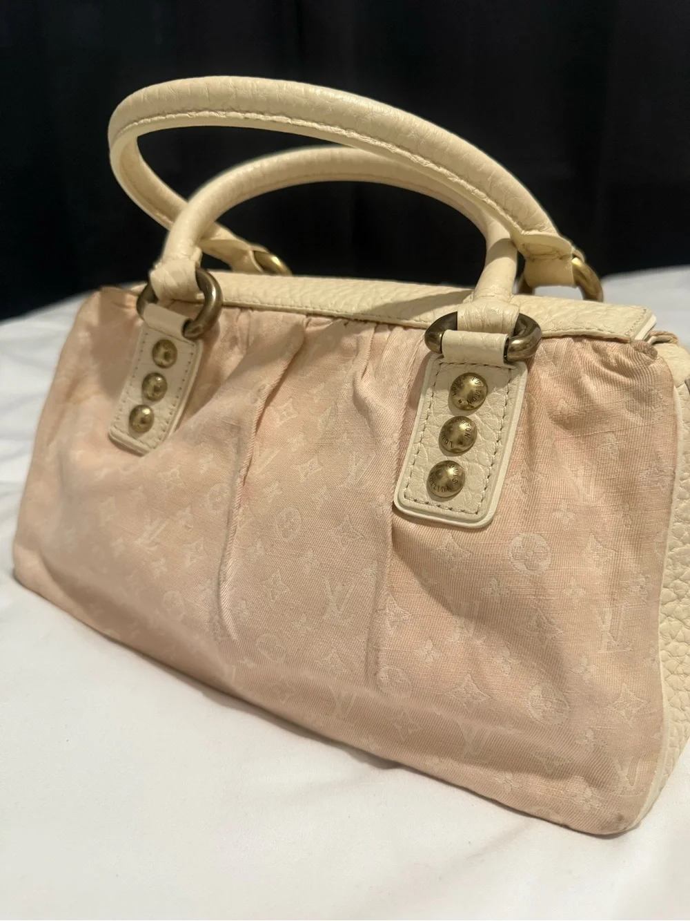 N/A authentic louis