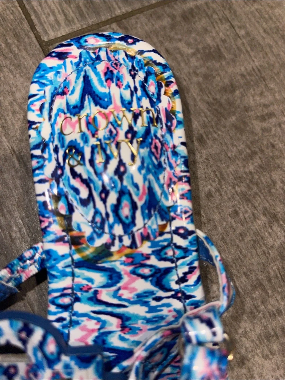 Blue Patterned Women's Thong Sandals - Vibrant Summer Style