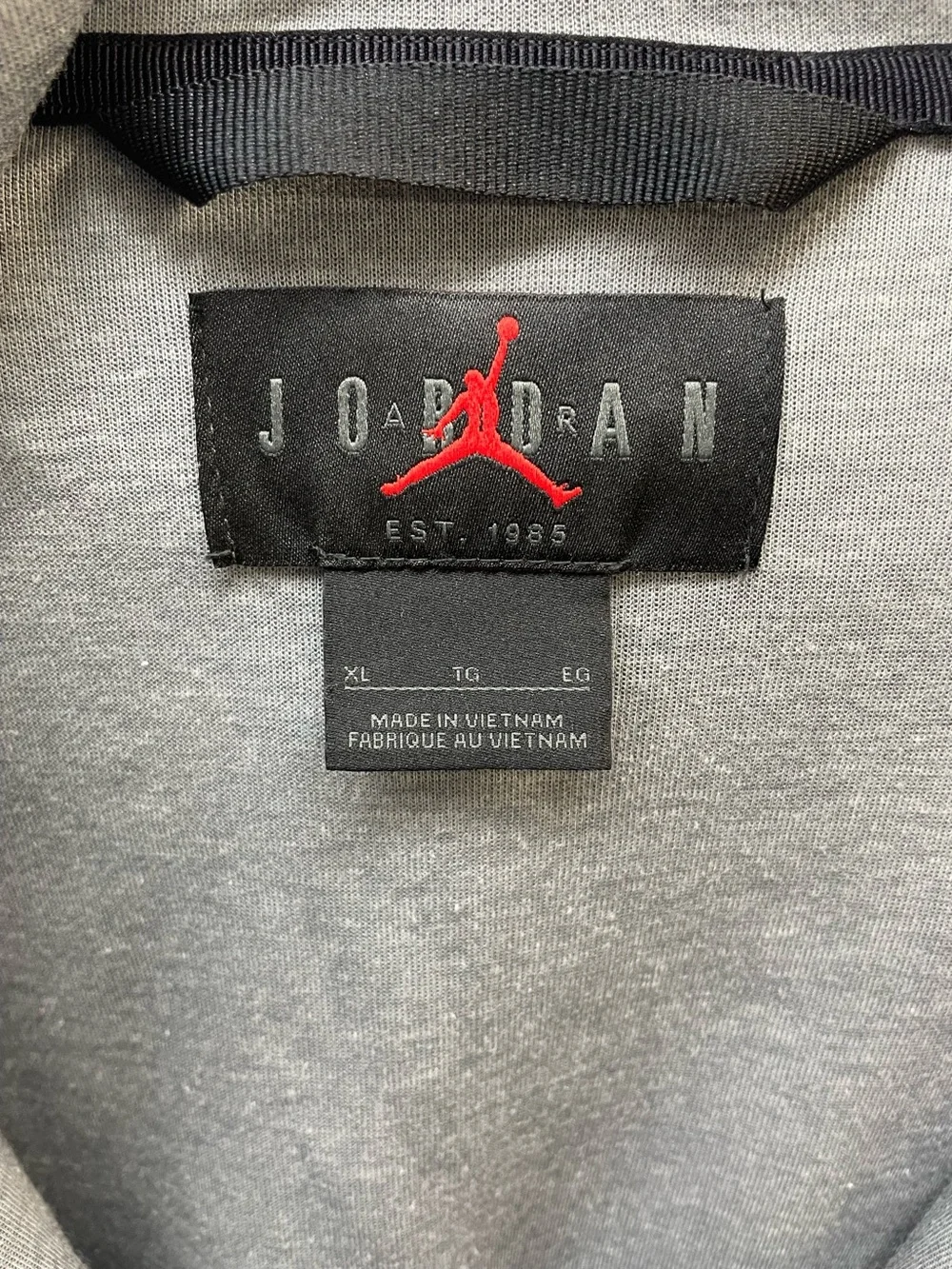 Jordan men’s grey