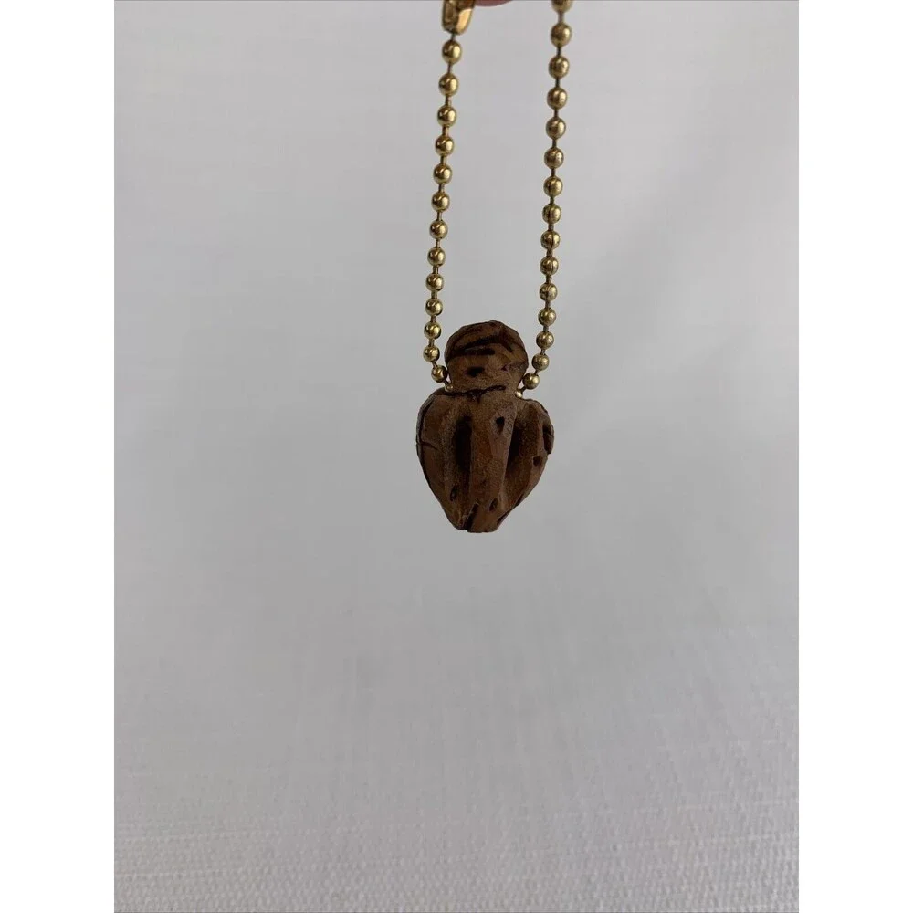 Vintage‎ Antique Hand Carved Heart Peach Pit Keychain