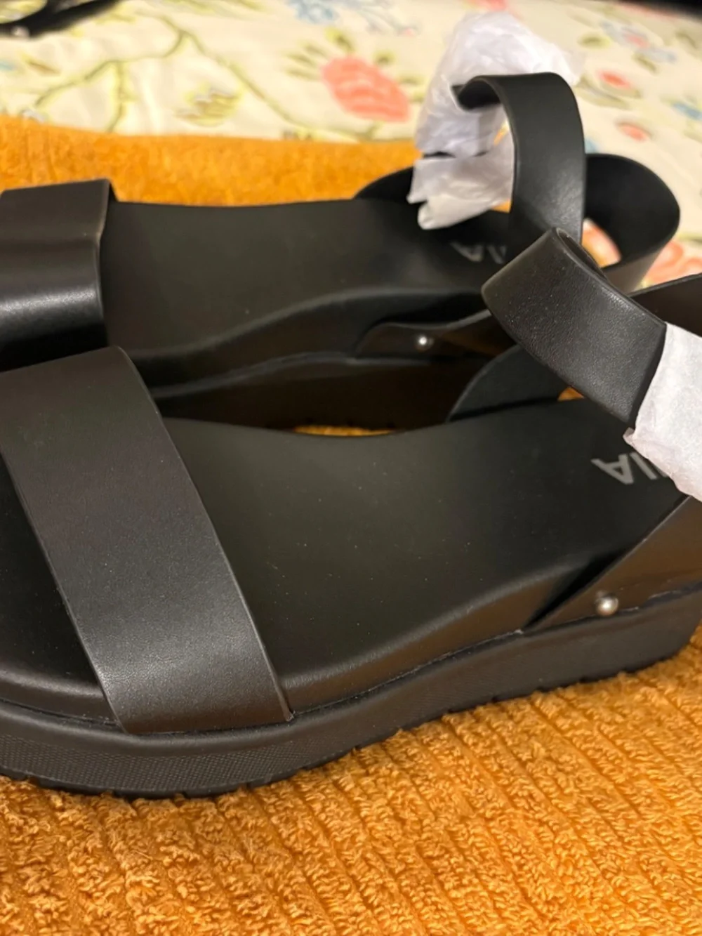 MIA these shoes