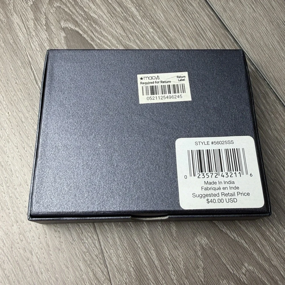 Kenneth Cole Reaction kenneth cole
