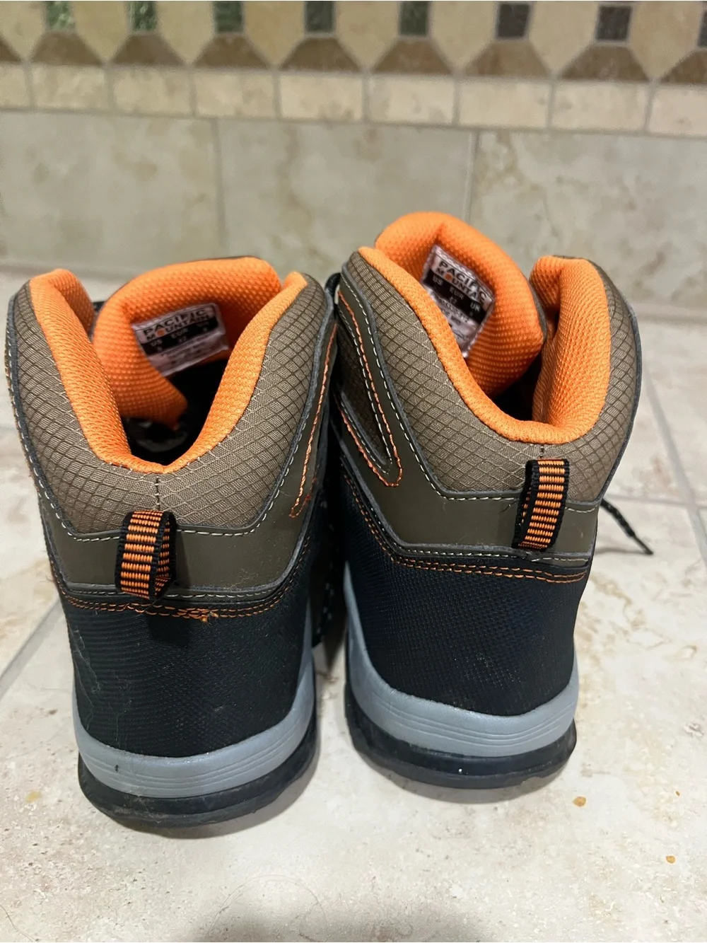 Pacific Mountain brand new