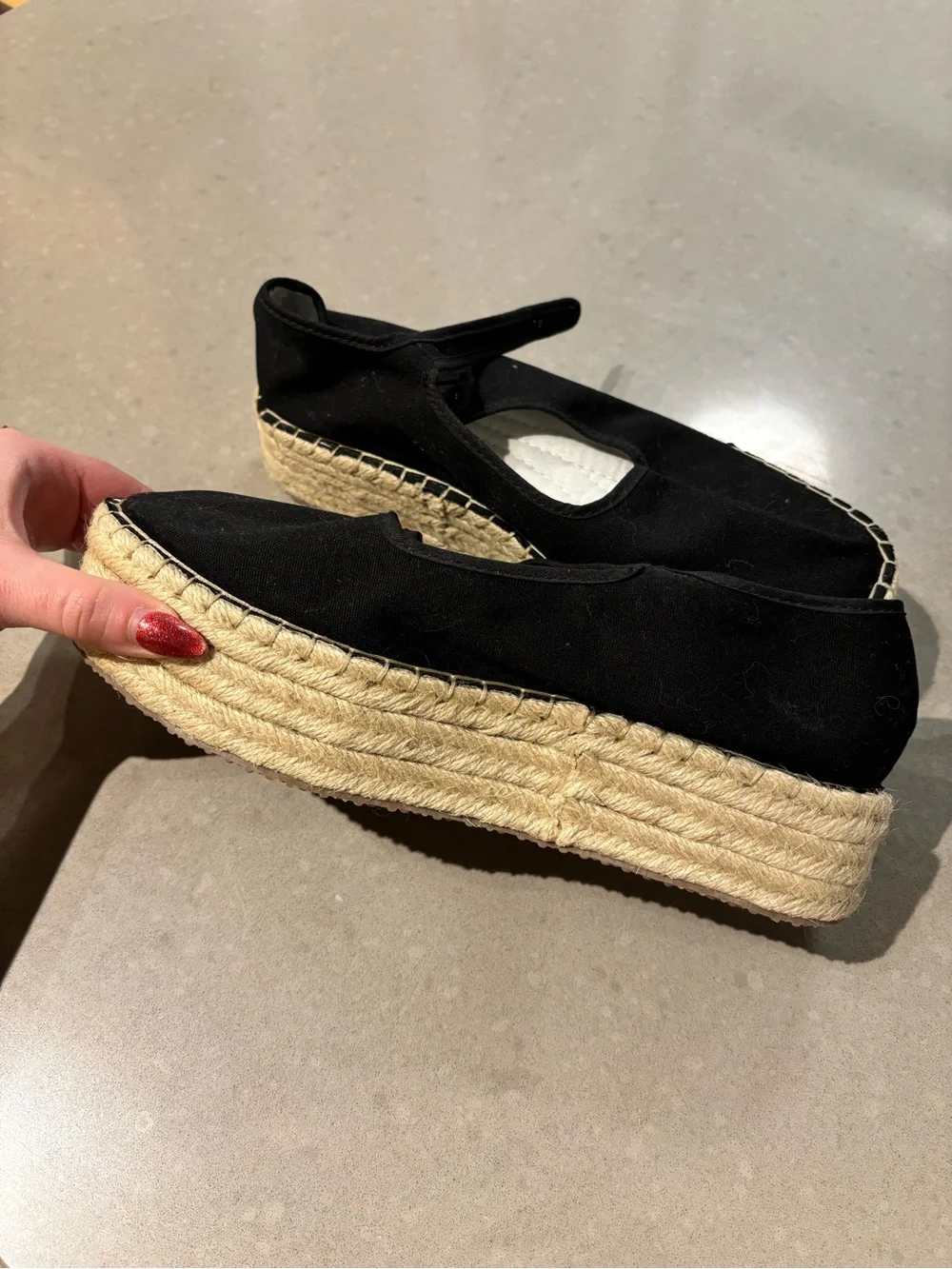Urban Outfitters stylish summer secure