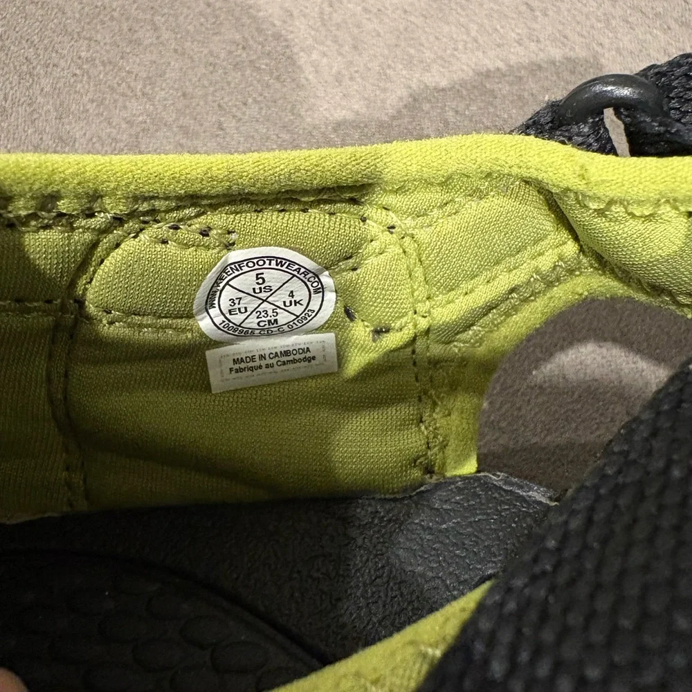 Keen Big Kid‎ Newport H2 Sandal Black Lime Green Outdoor Adventure Size 5