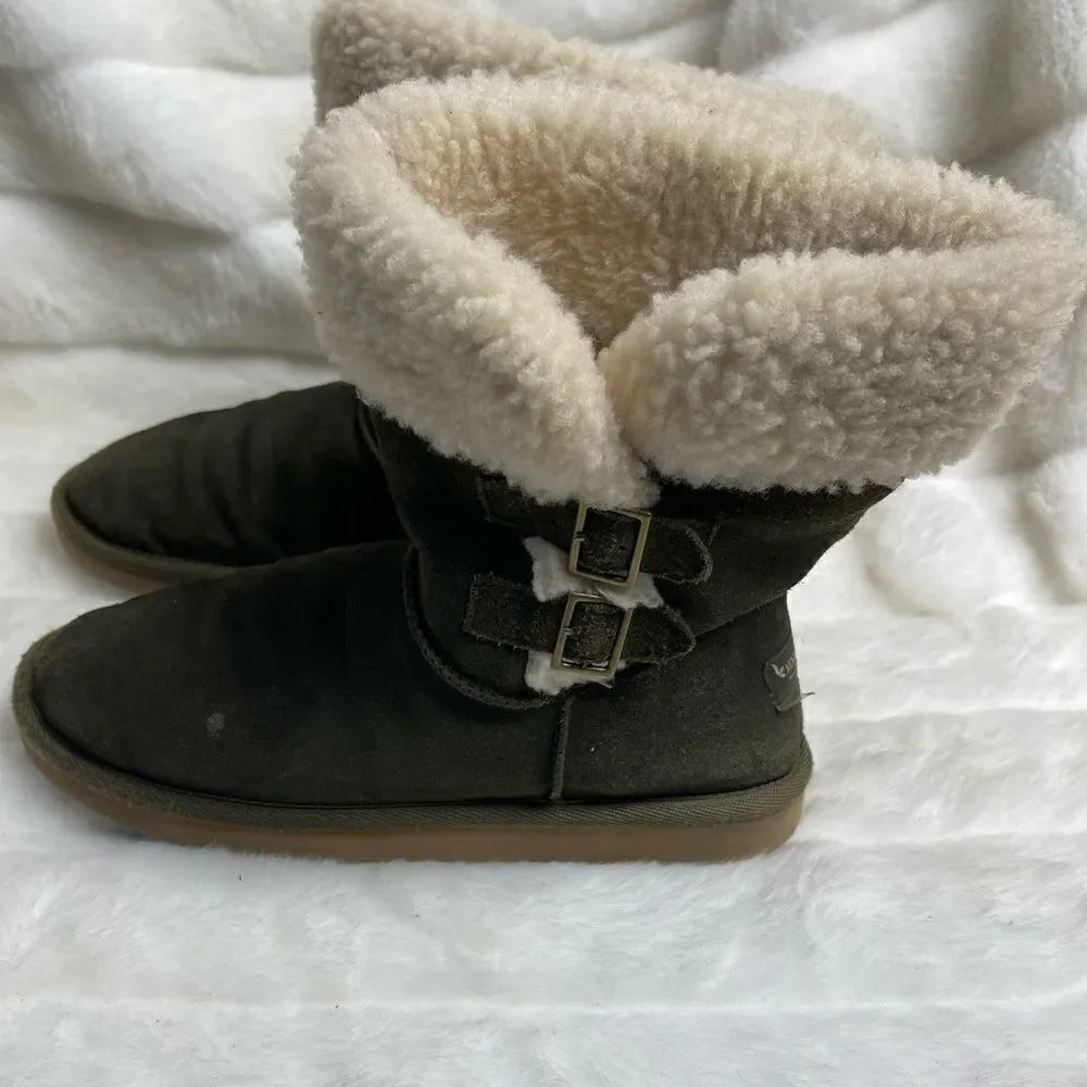 Kookaburra by Ugg suede olive green short boots with shearling and faux …