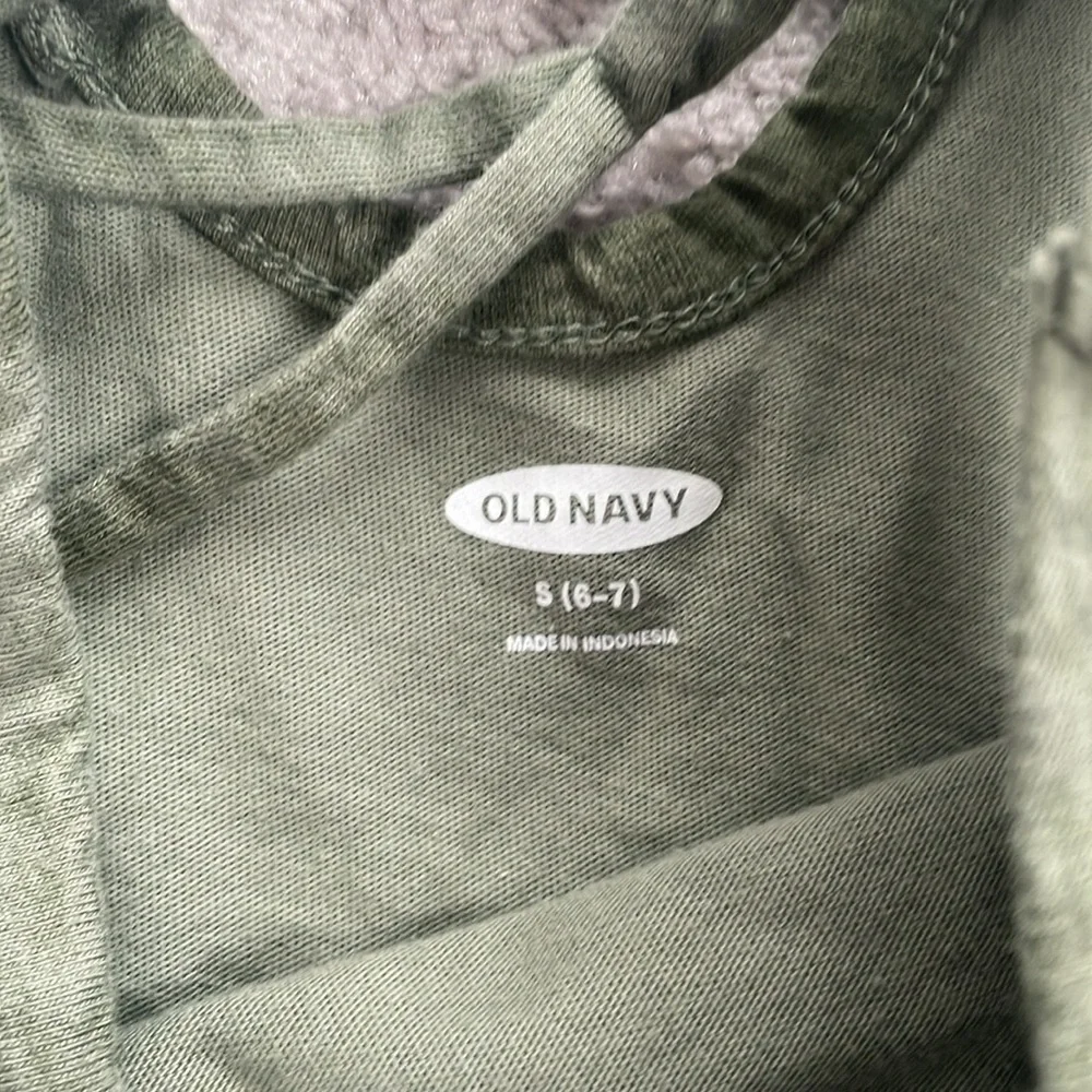 Old Navy girls green