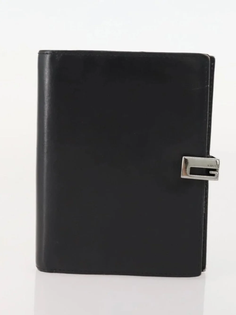 Gucci brand	gucci color	black