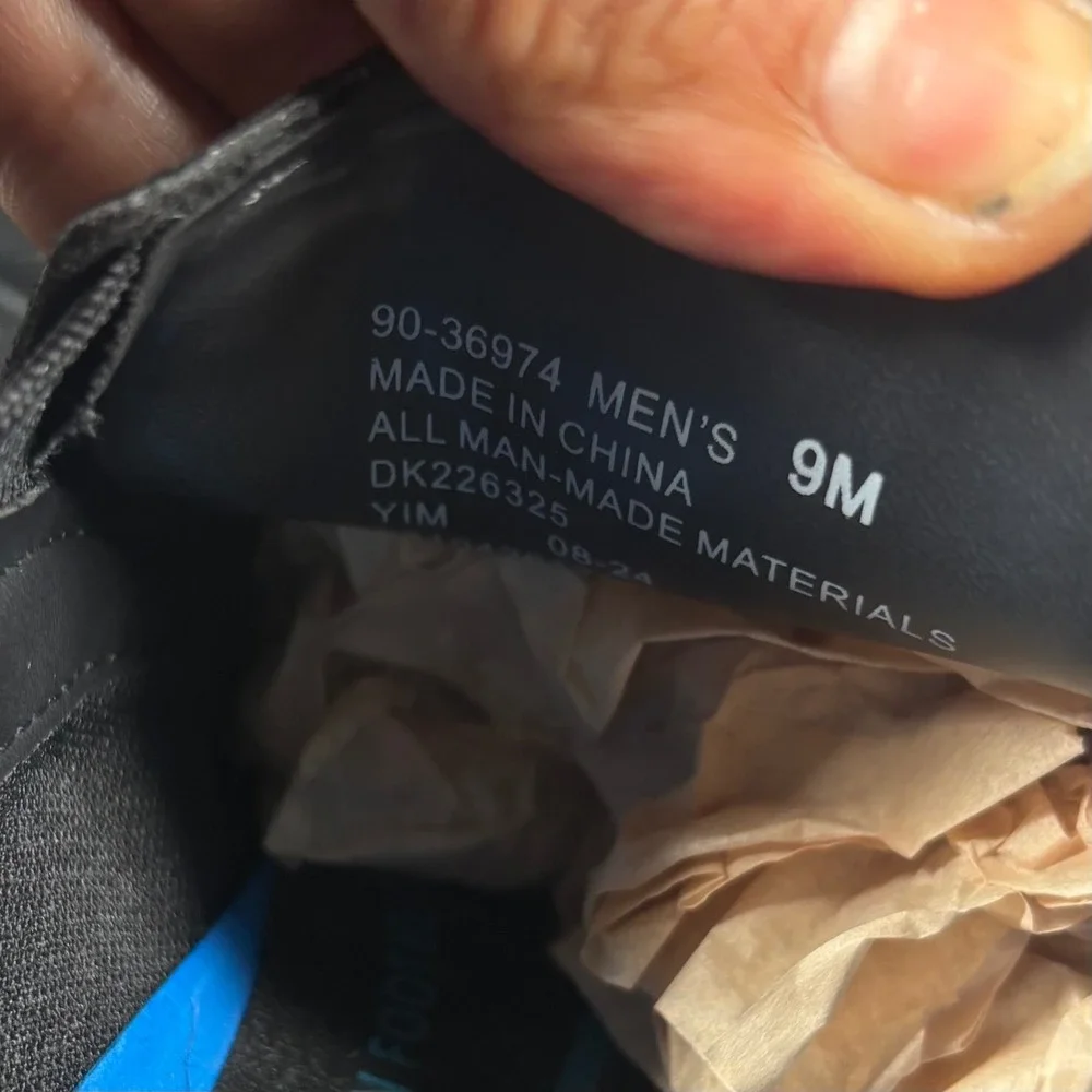 Dockers black slip