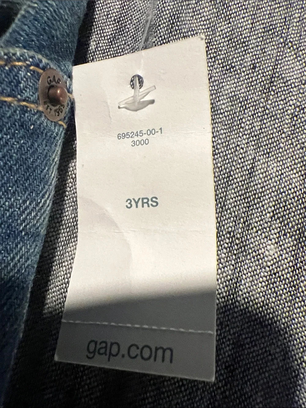 GAP straight leg
