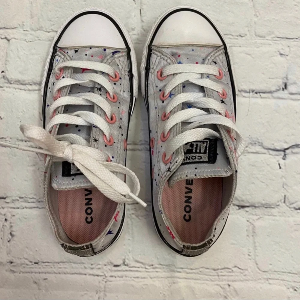 Converse size 11