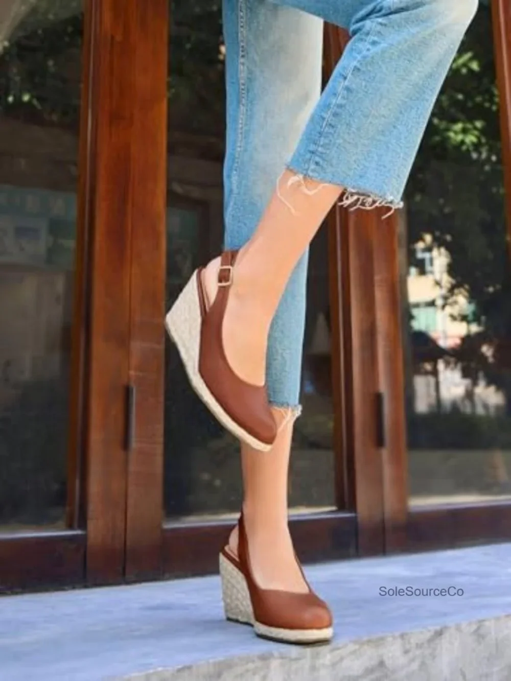 N/A stunning platform