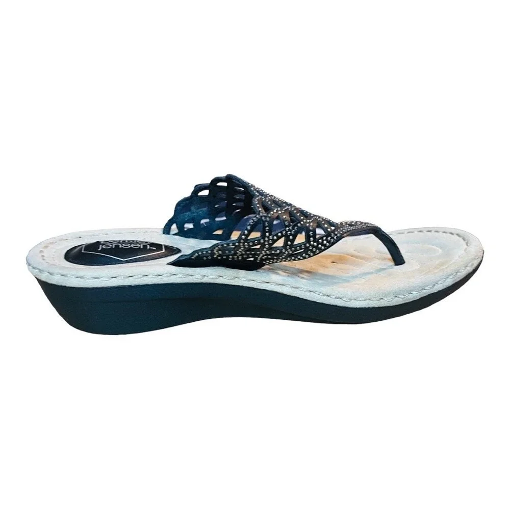 Berkley Jensen Womens Black Laser Cut‎ Rhinestone Wedge Thong Sandals Size 9.5