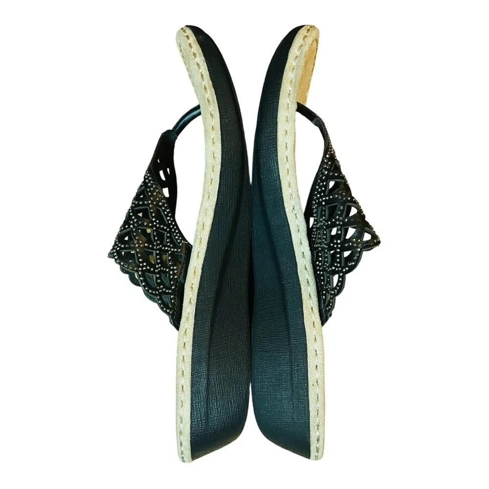 Berkley Jensen Womens Black Laser Cut‎ Rhinestone Wedge Thong Sandals Size 9.5