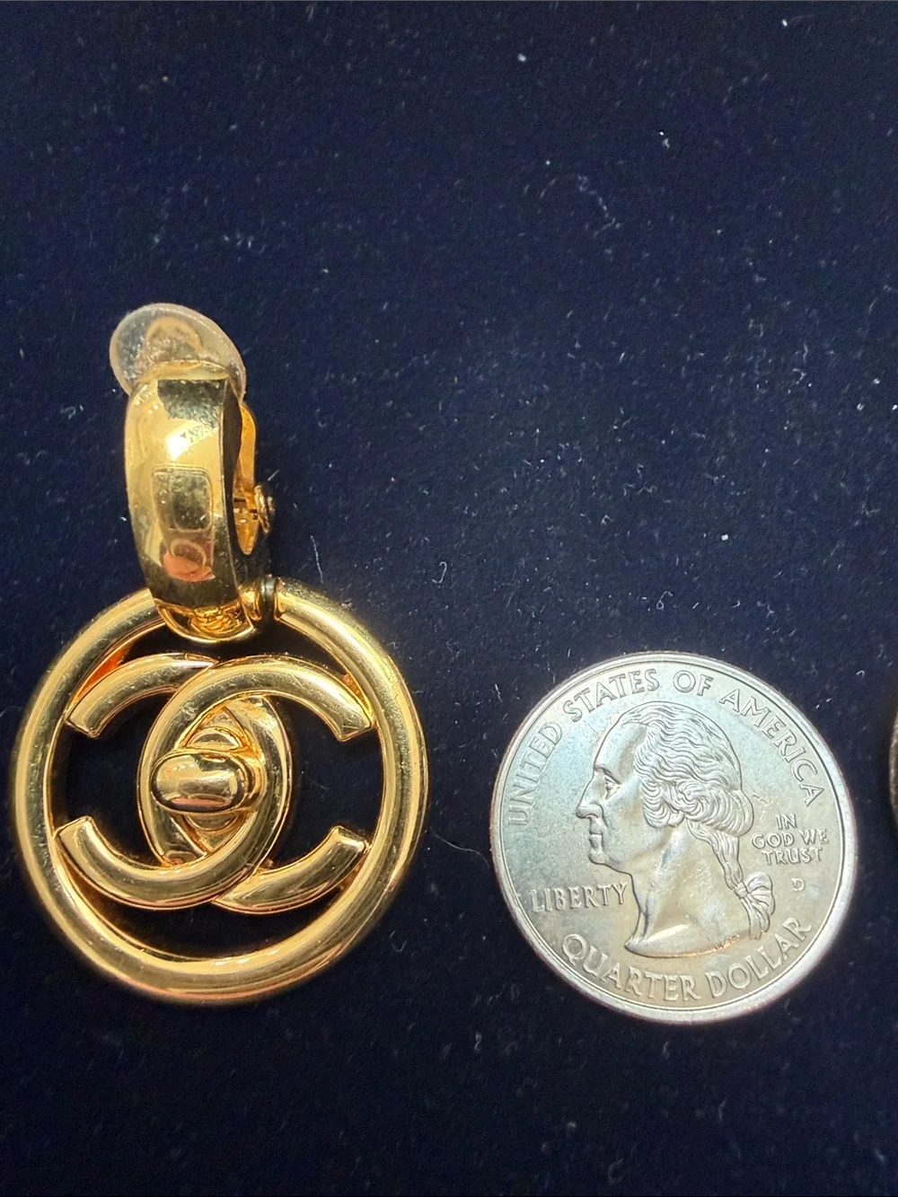 CHANEL gorgeous shiny