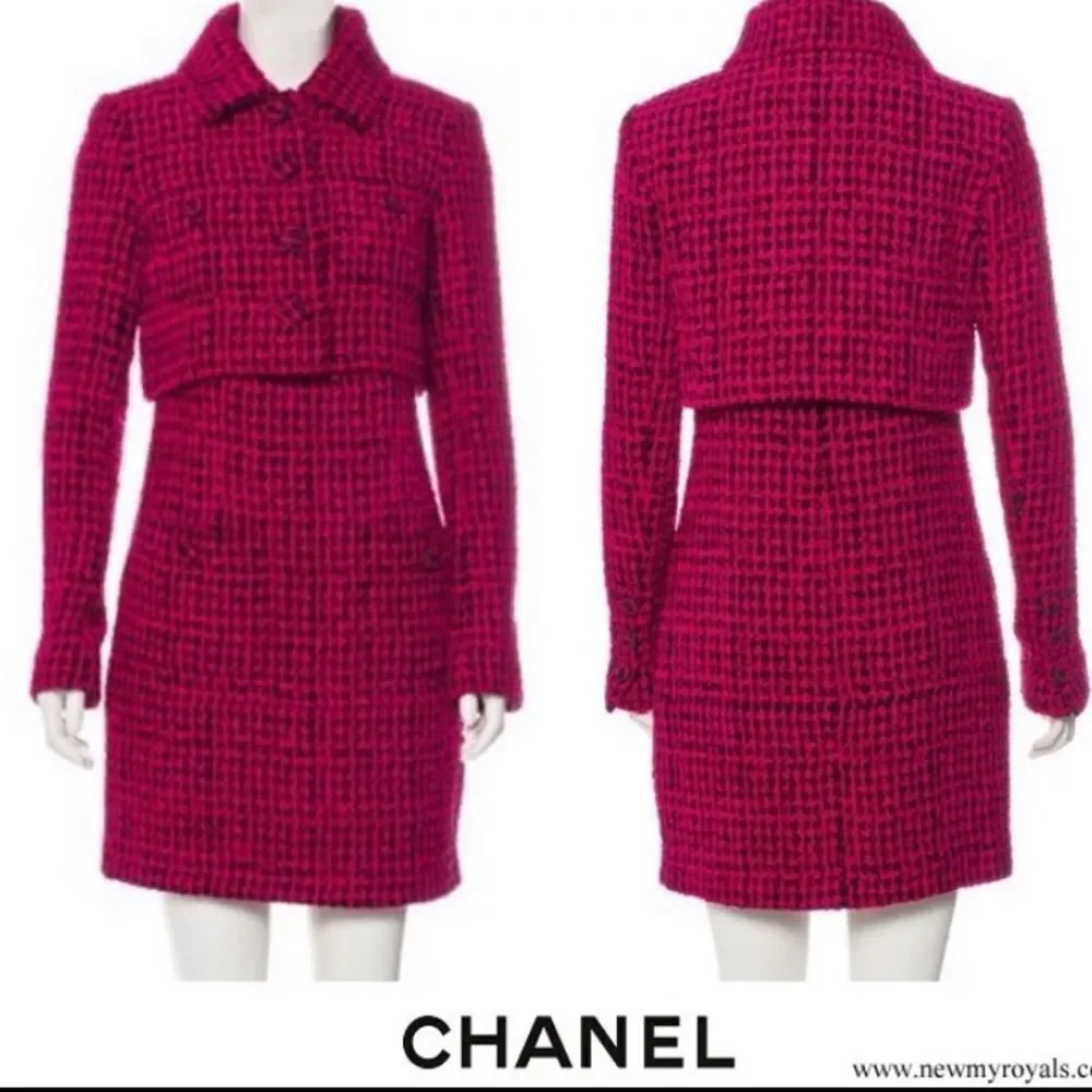CHANEL olivia excellent