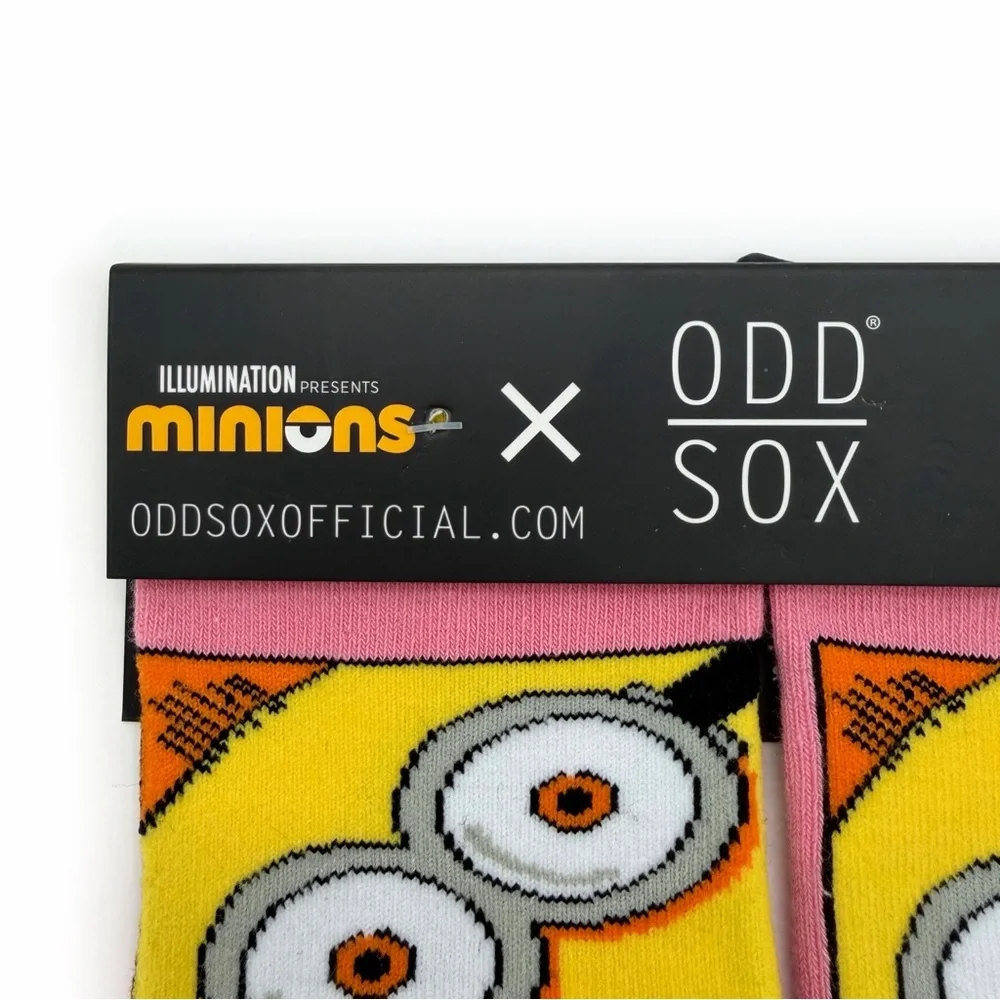 Odd Sox one odd pink