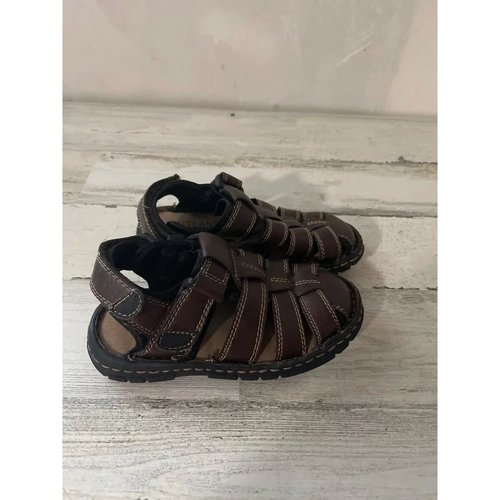 Outland boys brown