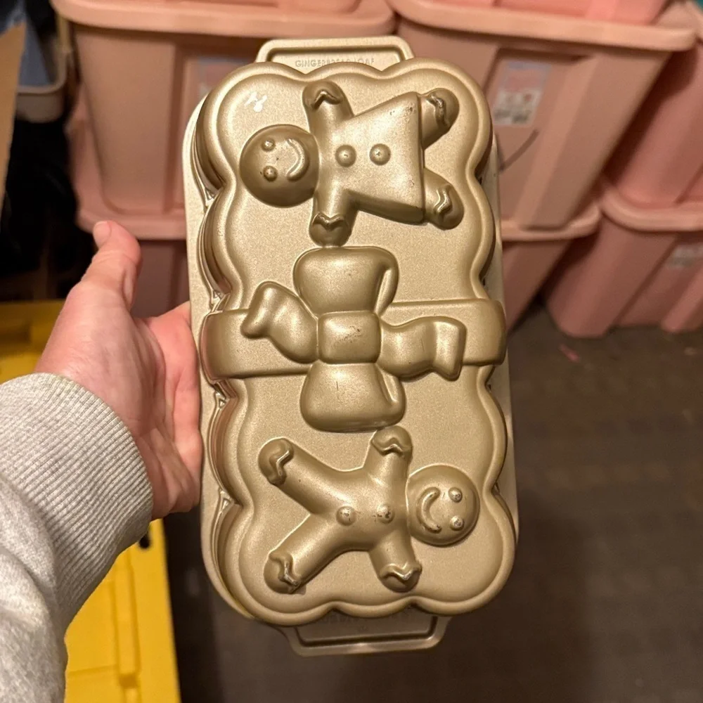 Nordic Ware super cute
