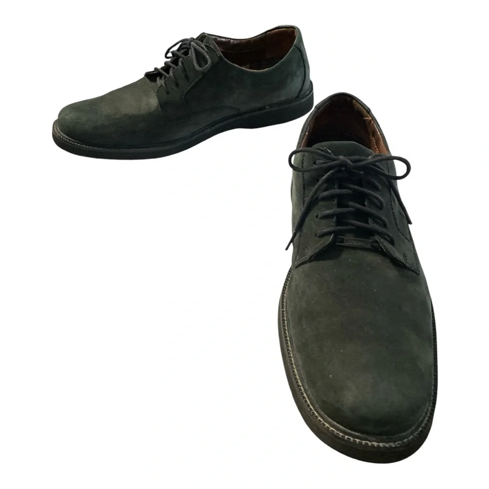 N/A clarks oxfords