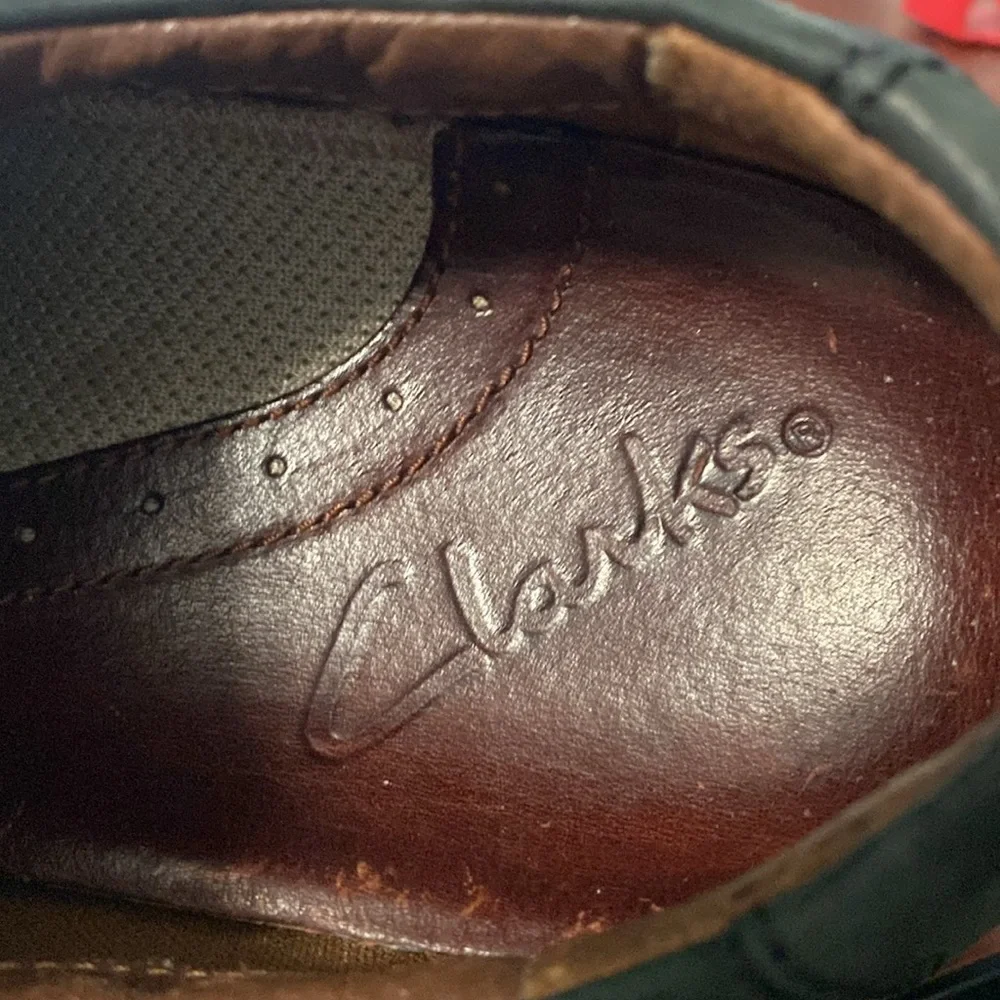 N/A clarks oxfords