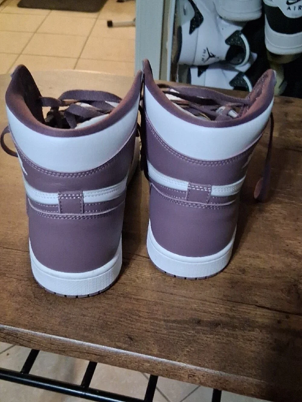 Jordan mid top