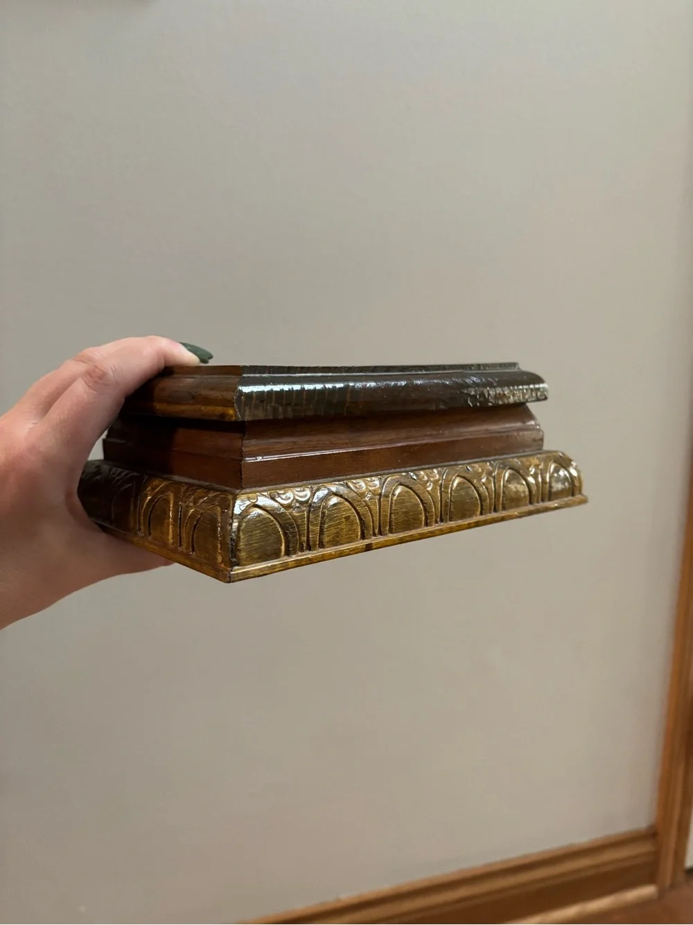 N/A vintage hand