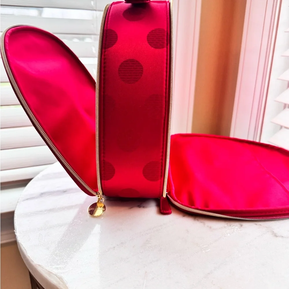 Estee Lauder compact red