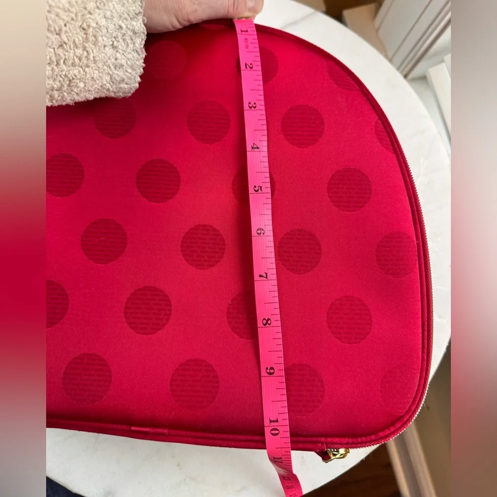 Estee Lauder compact red