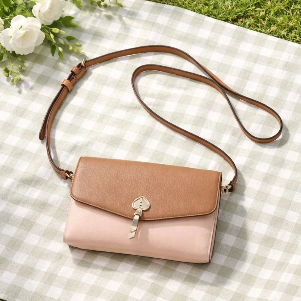 NWOT Marti color block pebbled leather Kate Spade strap inside!