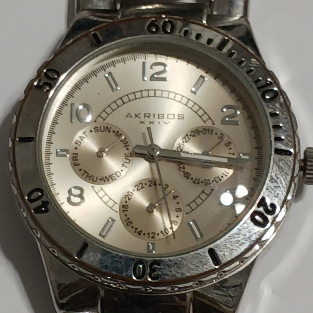 Fossil, DKNY, Kenneth Cole... pre owned