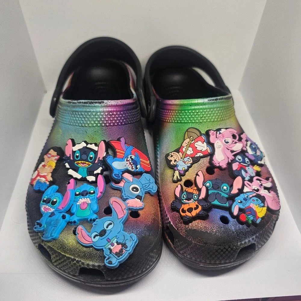 Kids Crocs Tie Dye Rainbow Stitch Character‎ Jibbitz Clogs Size J1