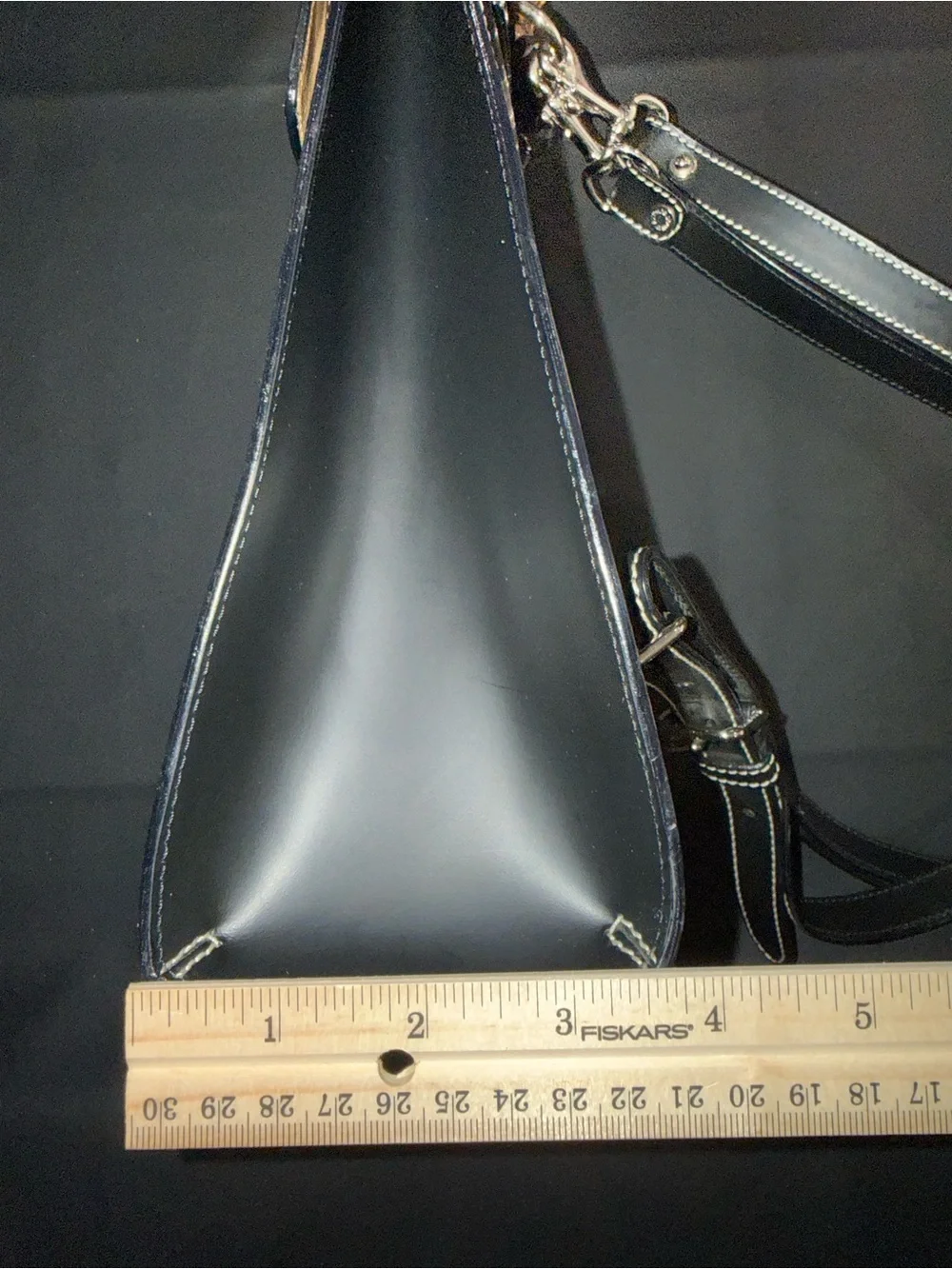 Dooney & Bourke classic dooney