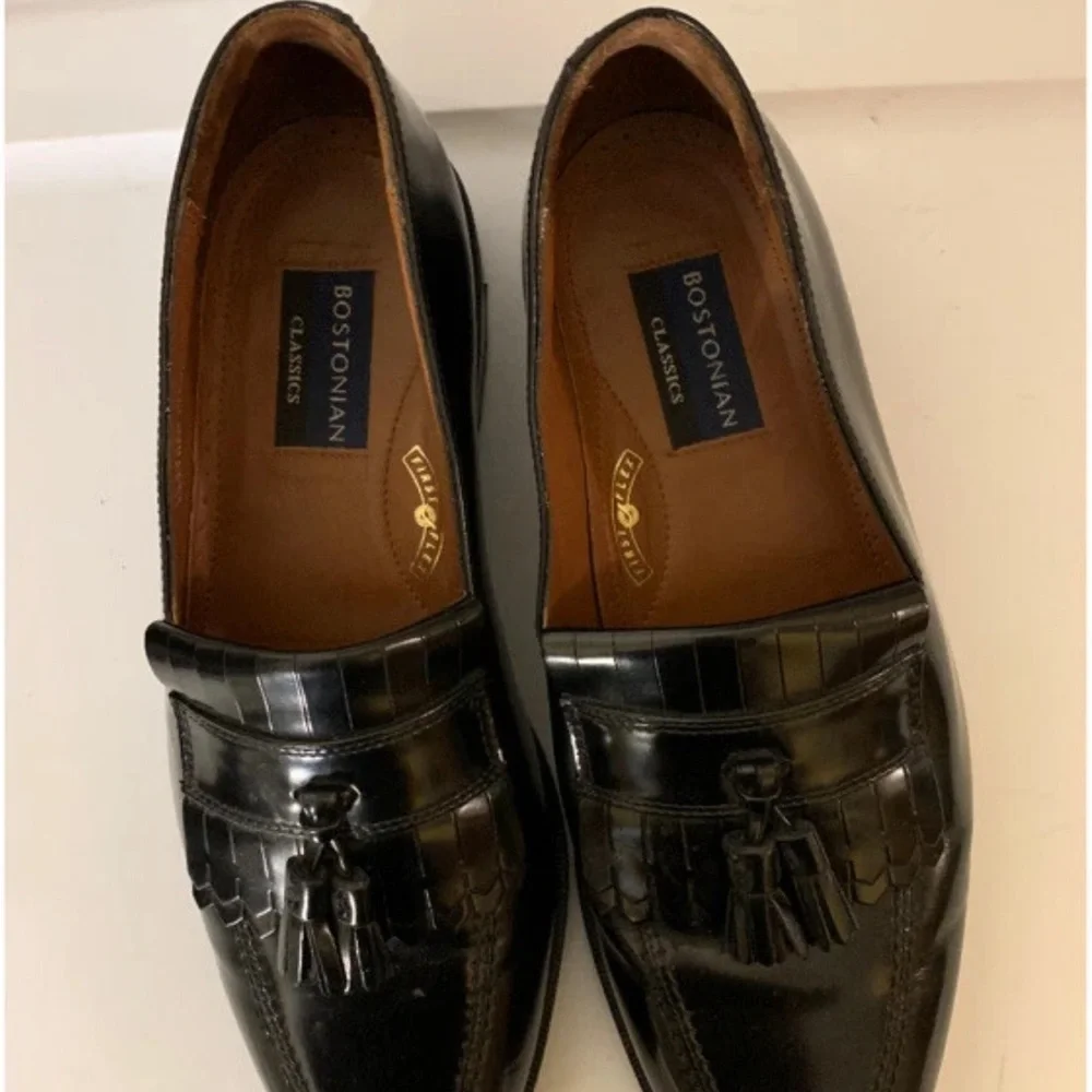 Bostonian elegant black