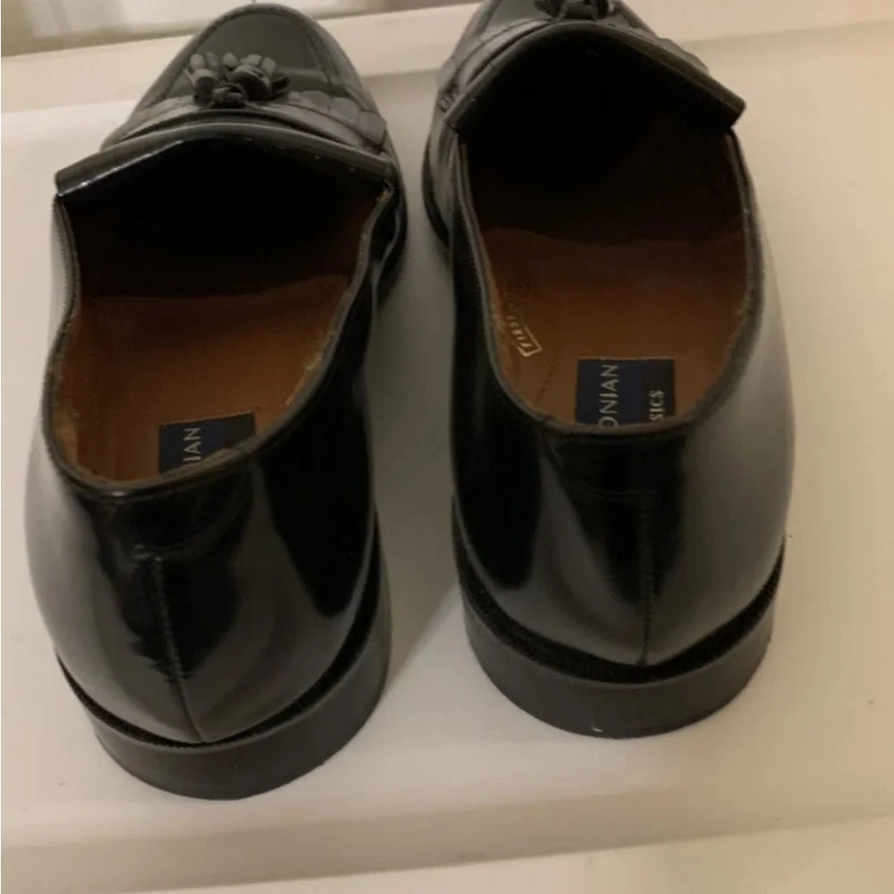 Bostonian elegant black