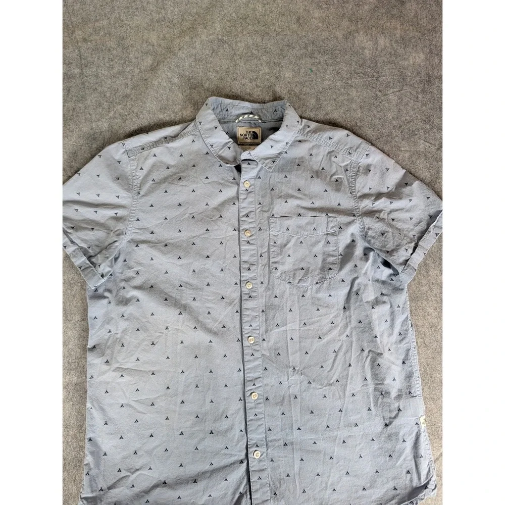 The North Face short sleeve