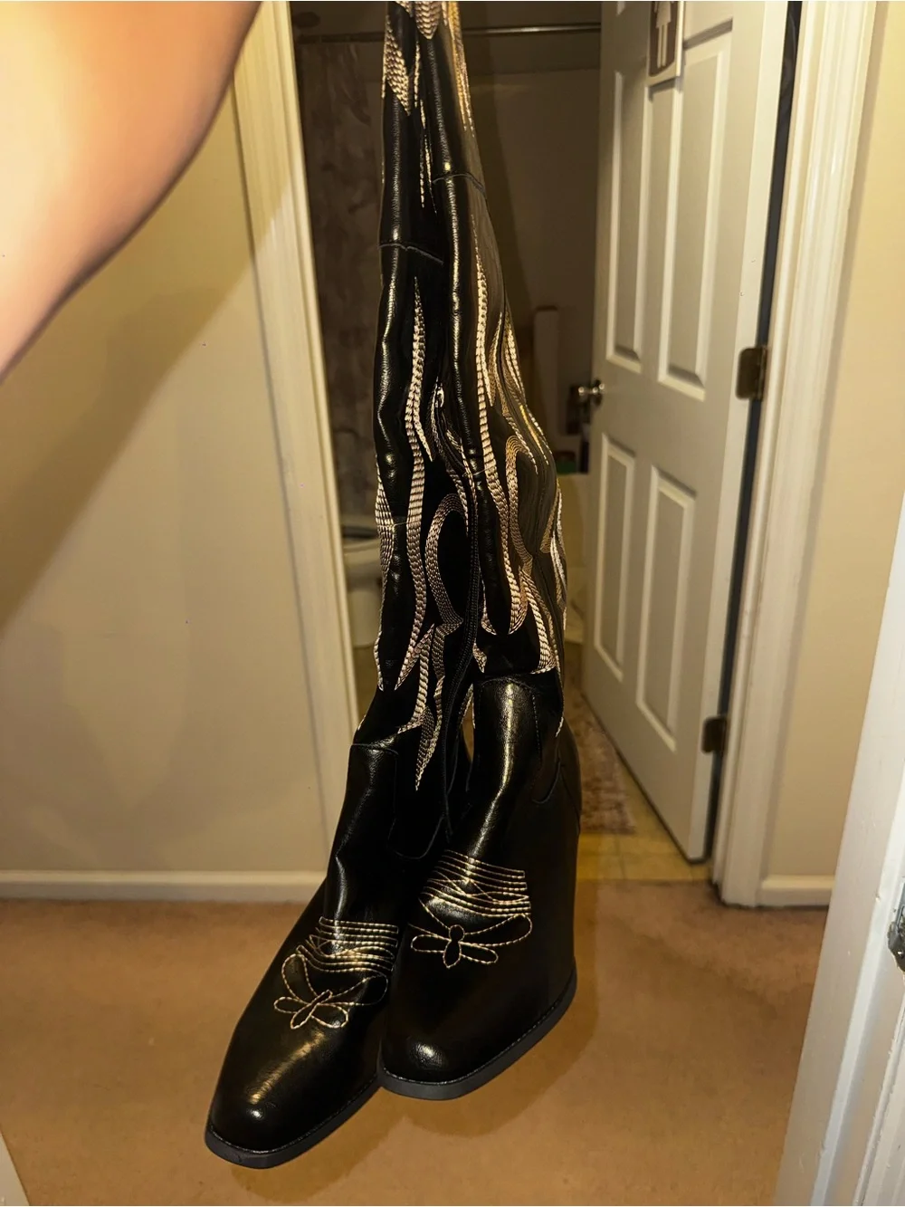 Black Over-the-Knee Western Boots with Contrast Embroidery