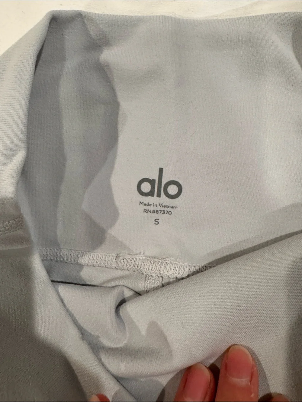 ALO Yoga leggings contrasting