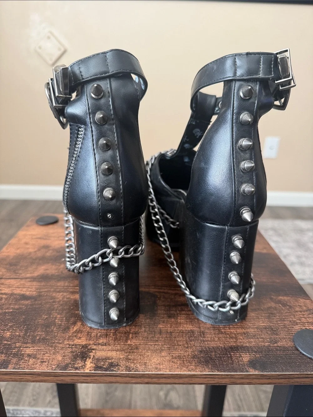 La Moda lamoda black