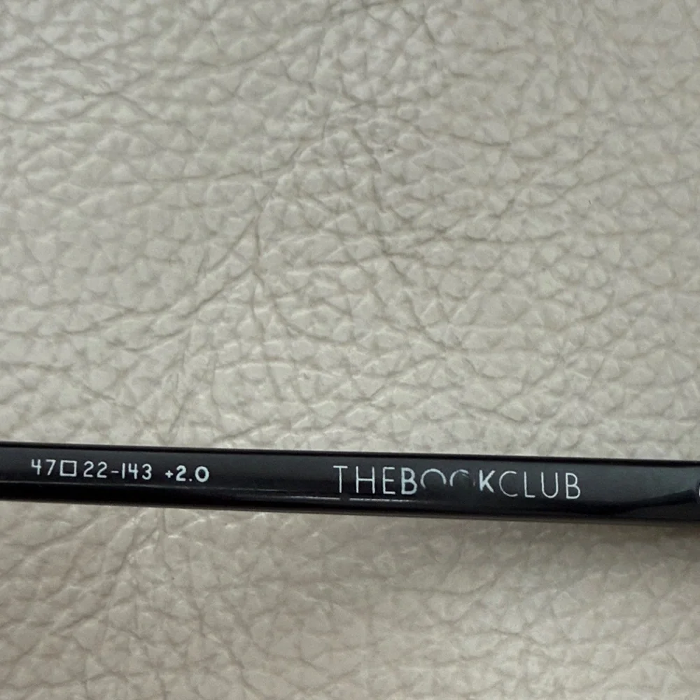 the book club trendy black