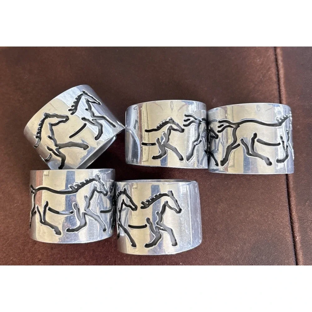 Napkin Rings Metal Silvertone Southwestern‎ Running Horses Western Cowboy Set 5