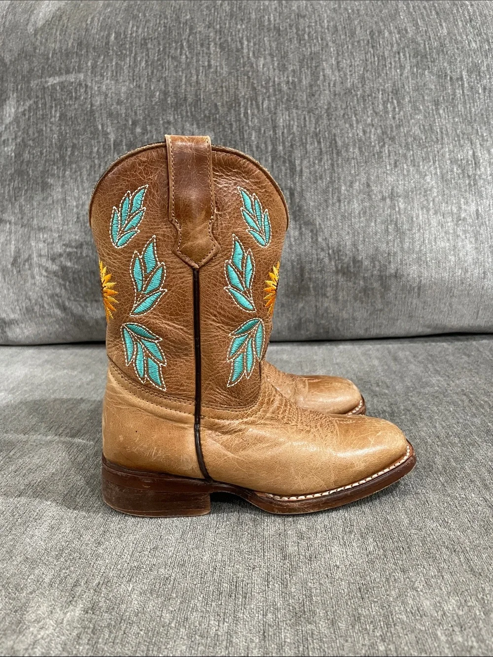 N/A distressed brown