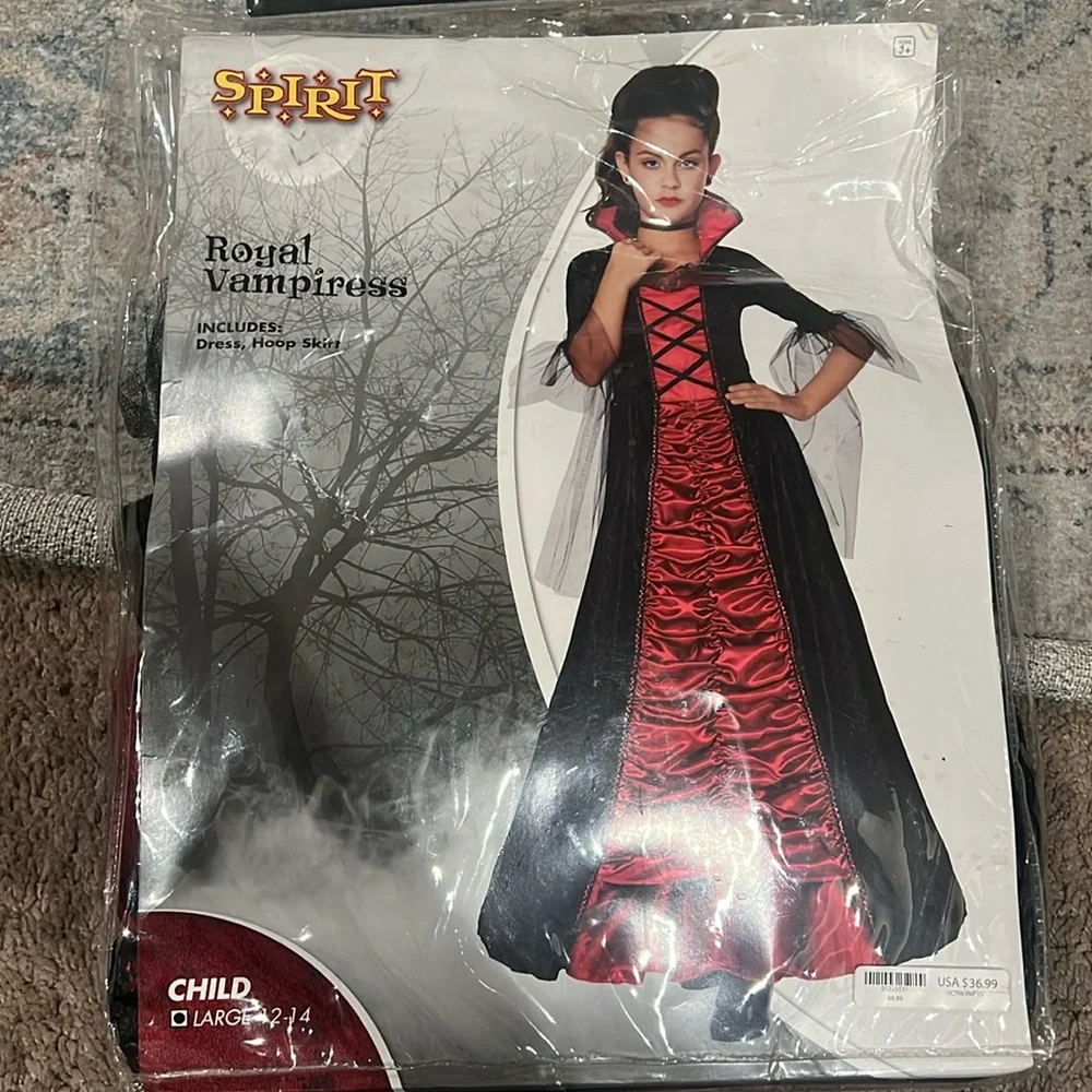 Spirit Halloween Royal Vampiress Dress Costume Queen Vampire Red‎ Black