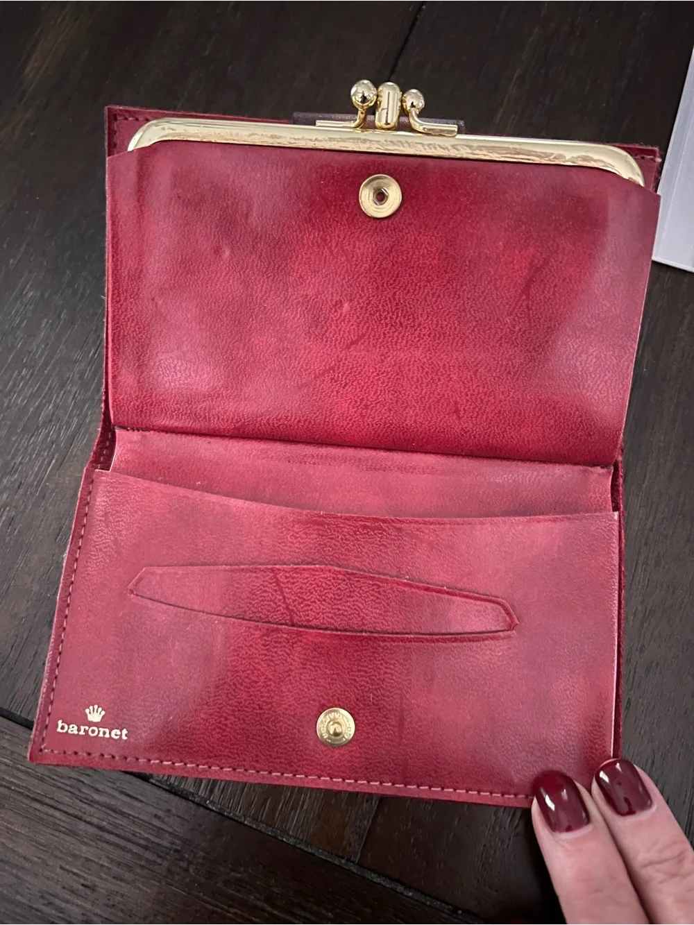 Baronet stylish red